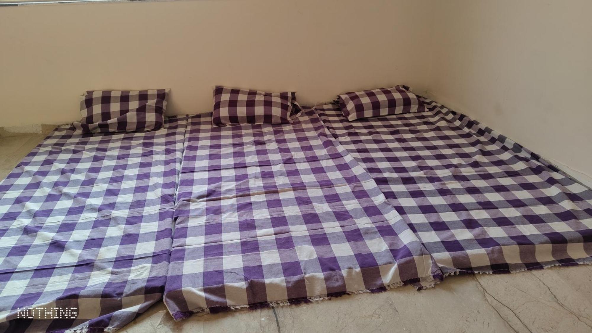 Aadishkti Bhakt Nivas Ξενοδοχείο Tuljapur Δωμάτιο φωτογραφία